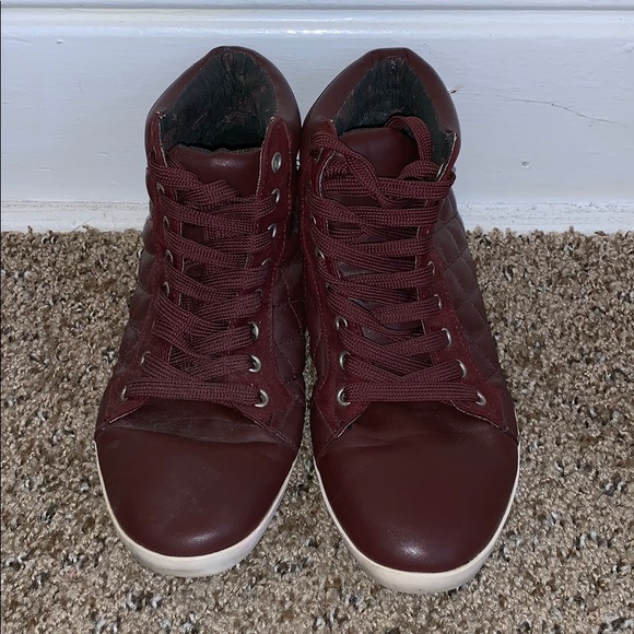 Forever 21 burgundy high top sneakers - Picture 3 of 5